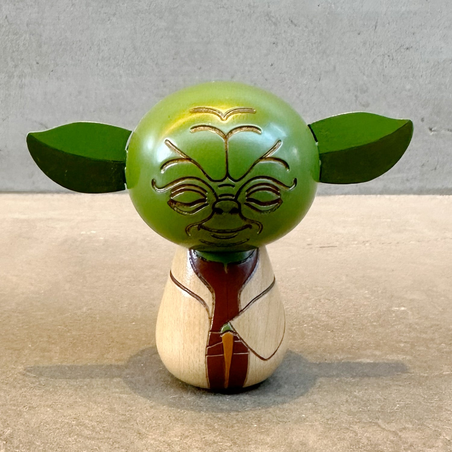 STAR WARS ヨーダ こけし 【 卯三郎こけし 】 – 栄山堂