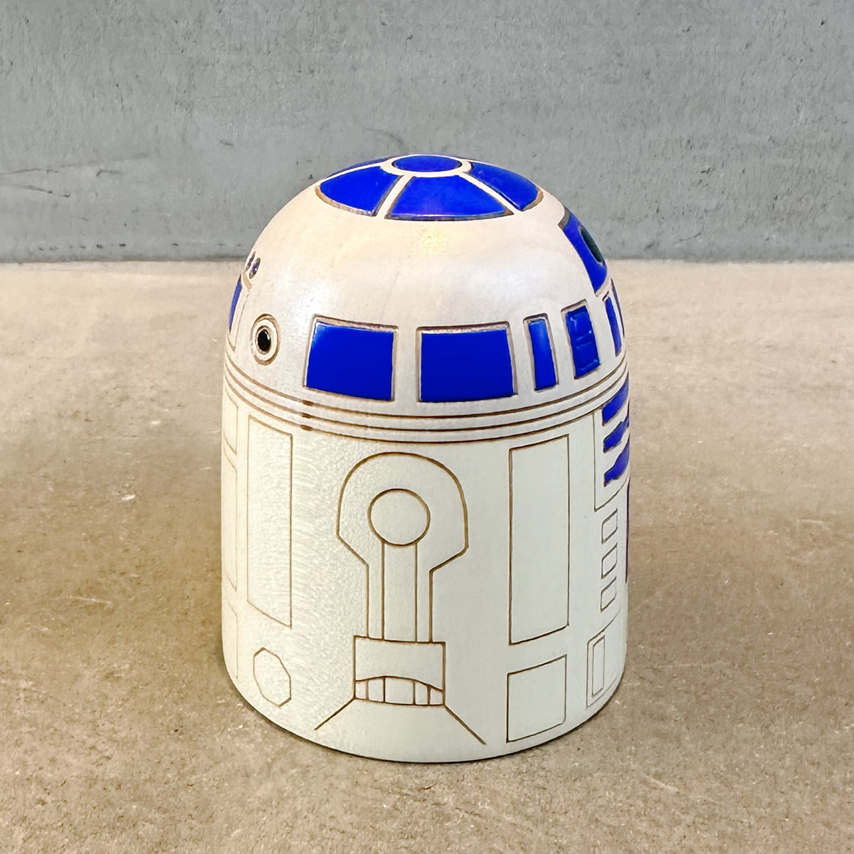 STAR WARS R2-D2 こけし 【 卯三郎こけし 】